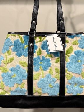 Glenda Gies “Baby Eloise” Floral. NWT. Retired